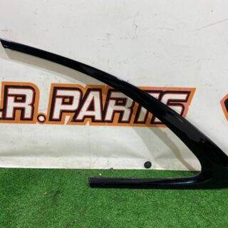 HK8M3210431CW Side Right Rear Glass Molding Jaguar F-Pace X761 (2017-) Used cost 31,97 € in stock 1 pcs.