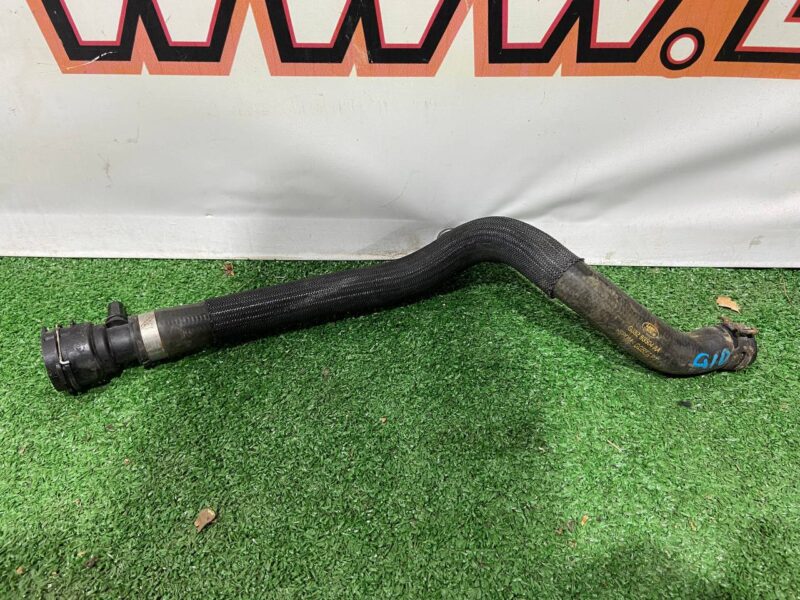 J9C1423 Jaguar E-Pace X540 Cooling System Hose (2017-) Used cost 35 € in stock 5 pcs.