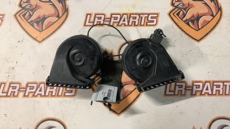 J9D1124 Horn Jaguar I-Pace X590 (2018-) Used cost 60 € in stock 10 pcs.
