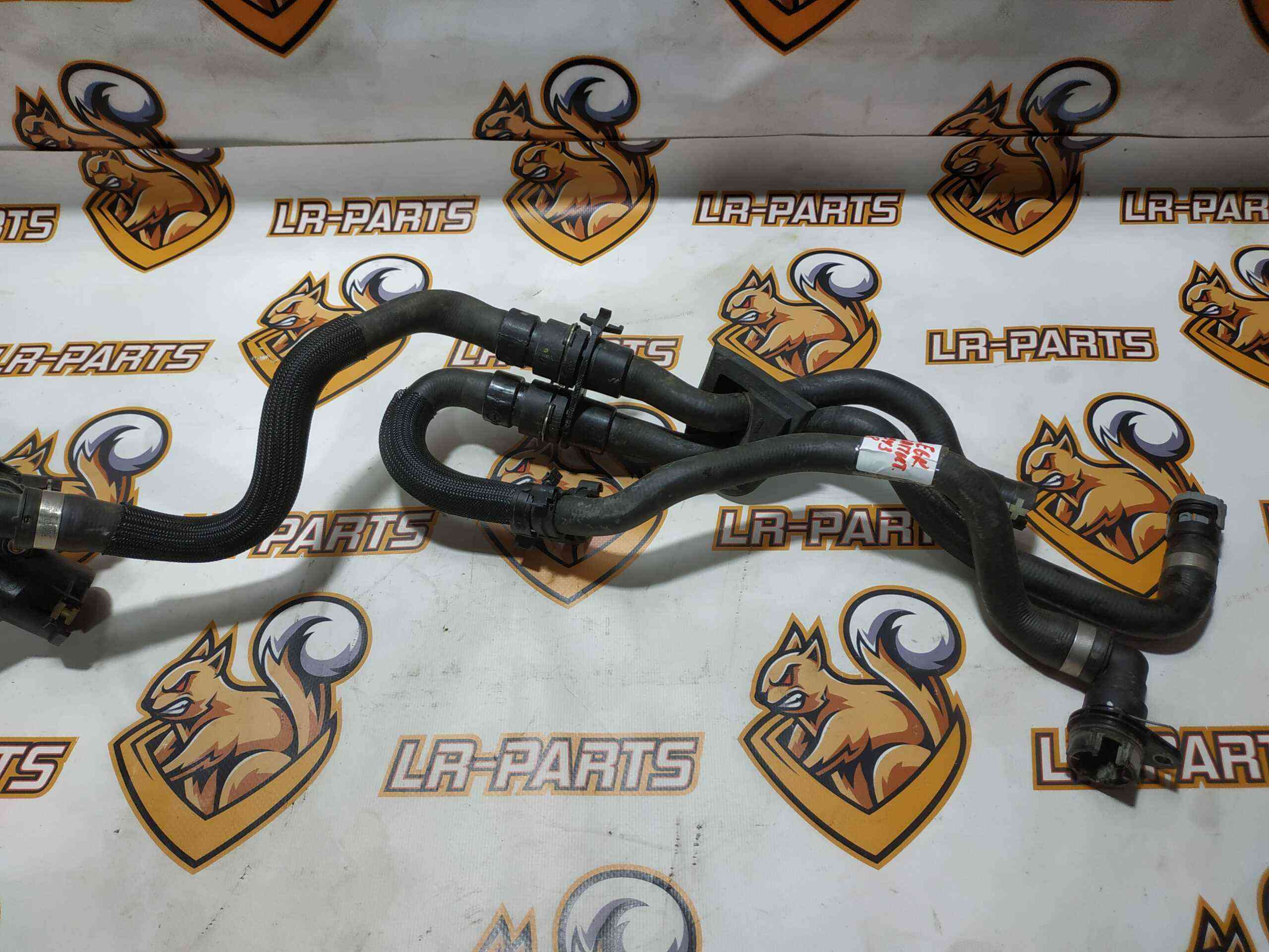 LR000943 2.2TD pipe from the EGR cooler to the intake of the Range Rover Evoque L538 heater (2012-2018) Used cost 10,61 € in stock 1 pcs.