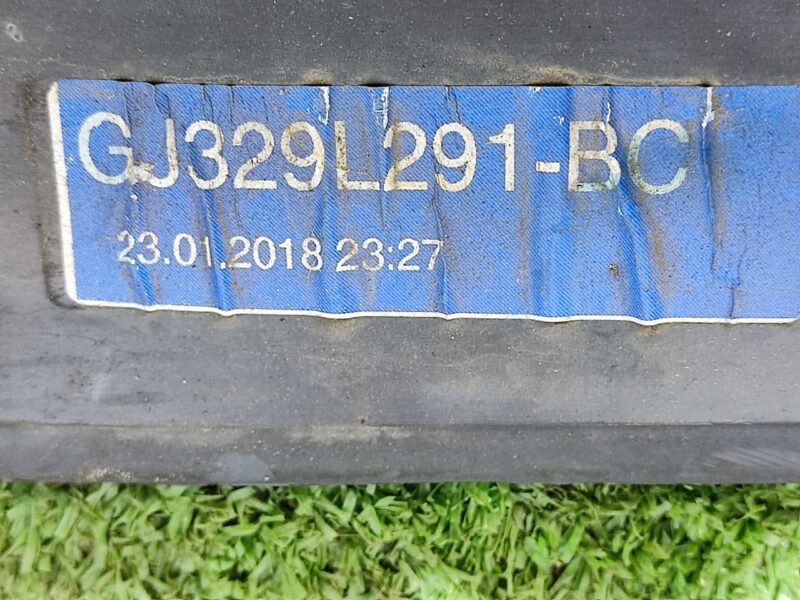 LR005634 Range Rover Evoque L538 Fuel Line Screen (2012-2018) Used cost 2,22 € in stock 1 pcs.