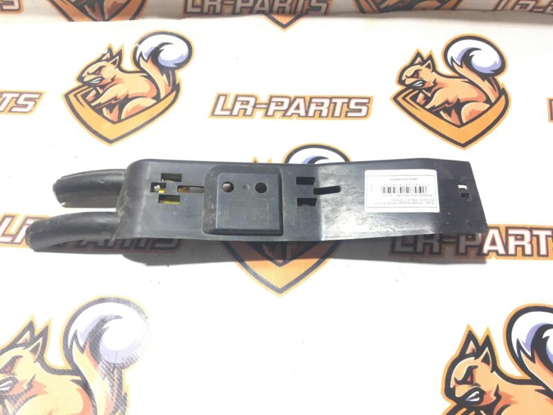 LR005634 Range Rover Evoque L538 Fuel Line Screen (2012-2018) Used cost 2,22 € in stock 1 pcs.