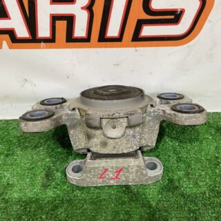 LR024738 Gearbox support Range Rover Evoque L538 (2012-2018) used cost 21,36 € in stock 1 pcs.
