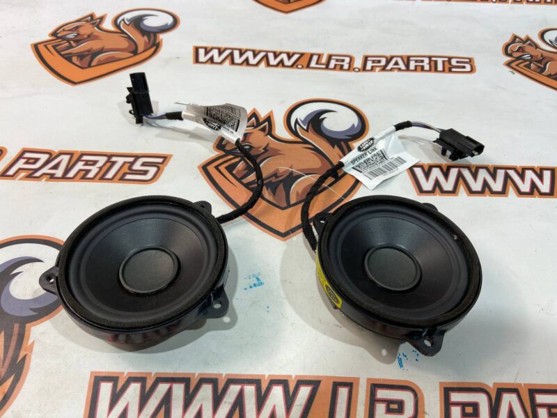 LR025876 Middle Range Door Speaker for Range Rover Sport L494 (2014-2022) Used cost 20 € in stock 8 pcs.