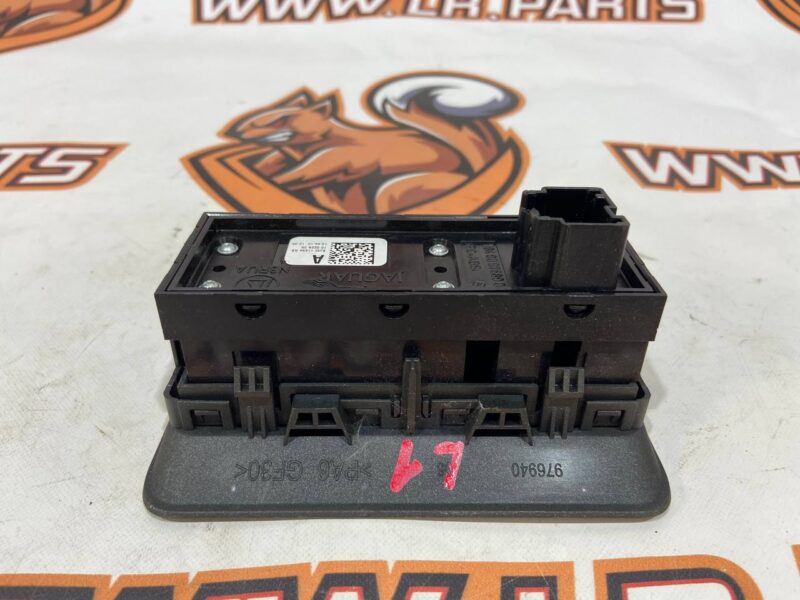LR025942 Light switch Range Rover Evoque L538 (2012-2018) used cost 50 € in stock 1 pcs.