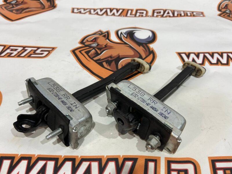 LR027611 Rear door limiter Range Rover Evoque L538 (2012-2018) Used cost 4,44 € in stock 5 pcs.