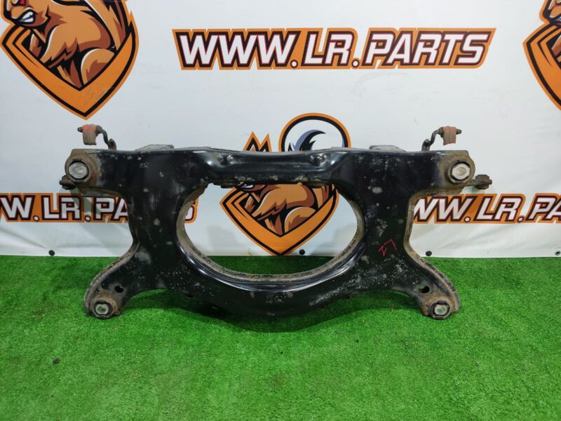 LR096550 Rear suspension beam RANGE ROVER EVOQUE L538 2011-2018 Used cost 100 € in stock 3 pcs.