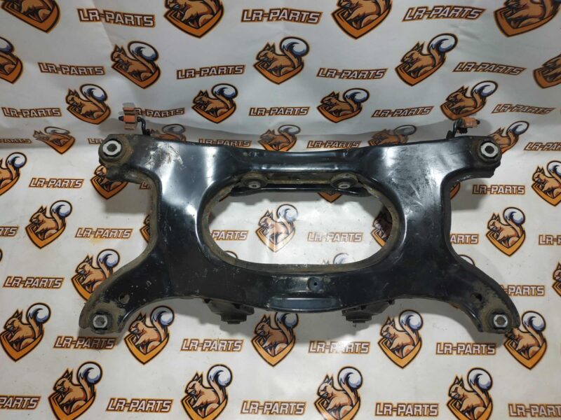 LR096550 Rear suspension beam RANGE ROVER EVOQUE L538 2011-2018 Used cost 100 € in stock 3 pcs.