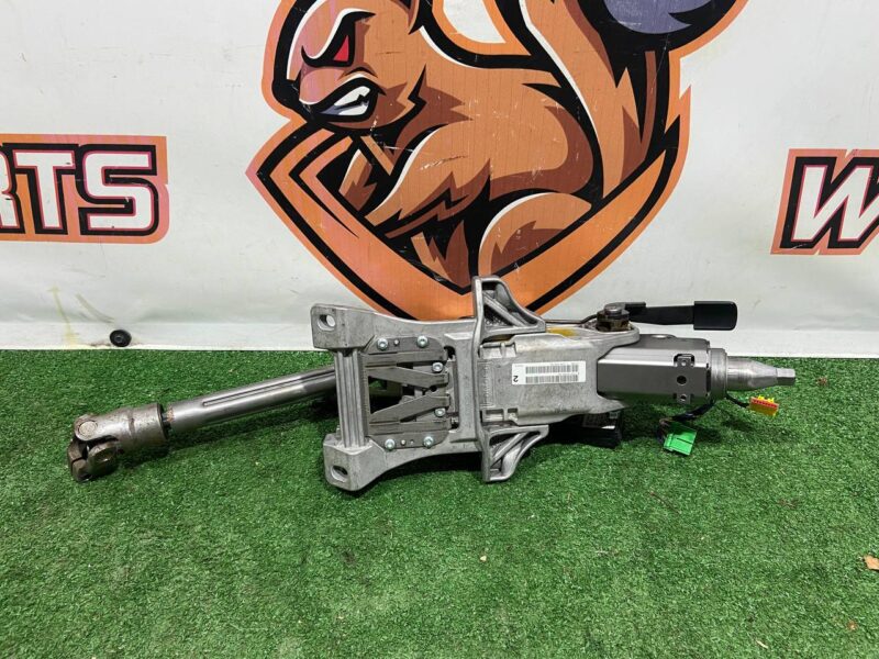LR032337 Steering shaft assembly with steering wheel lock Land Rover Discovery Sport L550 (2015-) Used cost 250 € in stock 2 pcs.