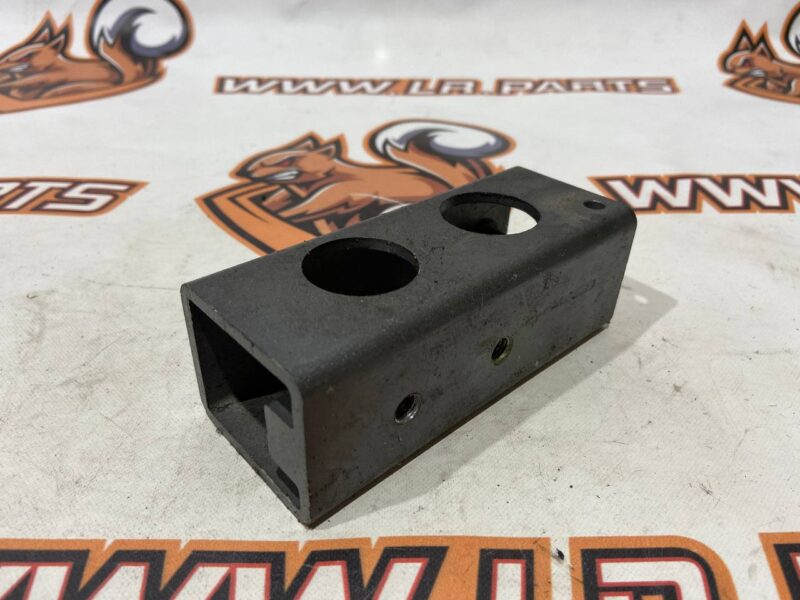 LR033057 Bracket for bumper amplifier left Range Rover Sport L494 (2014-2022) Used - Image 12