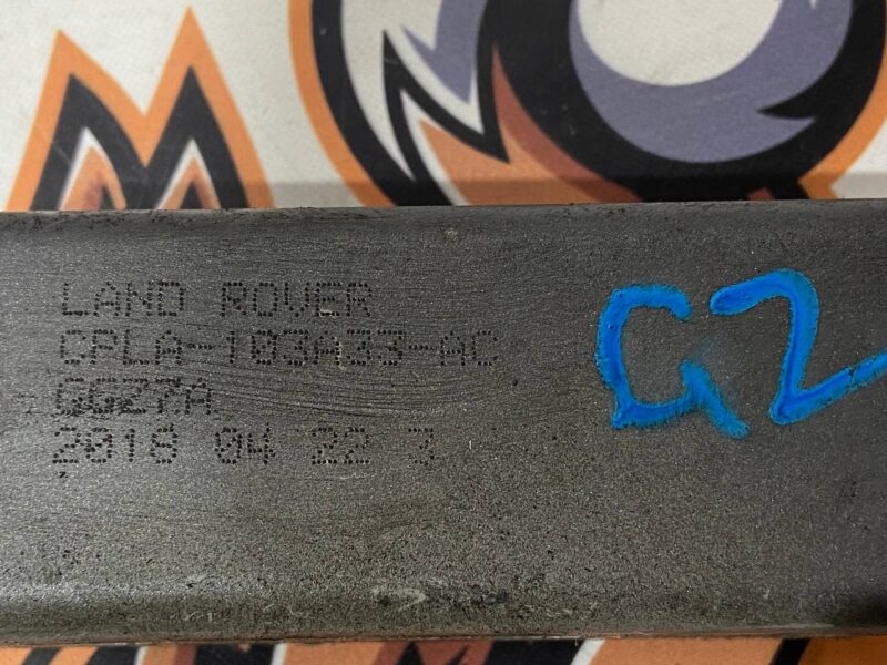 LR033057 Bracket for bumper amplifier left Range Rover Sport L494 (2014-2022) Used - Image 13