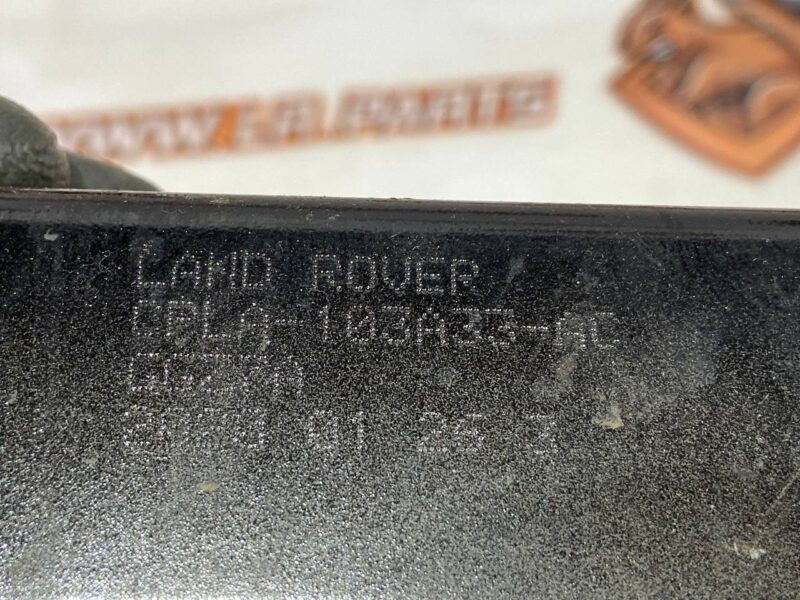 LR033057 Bracket for bumper amplifier left Range Rover Sport L494 (2014-2022) Used - Image 19