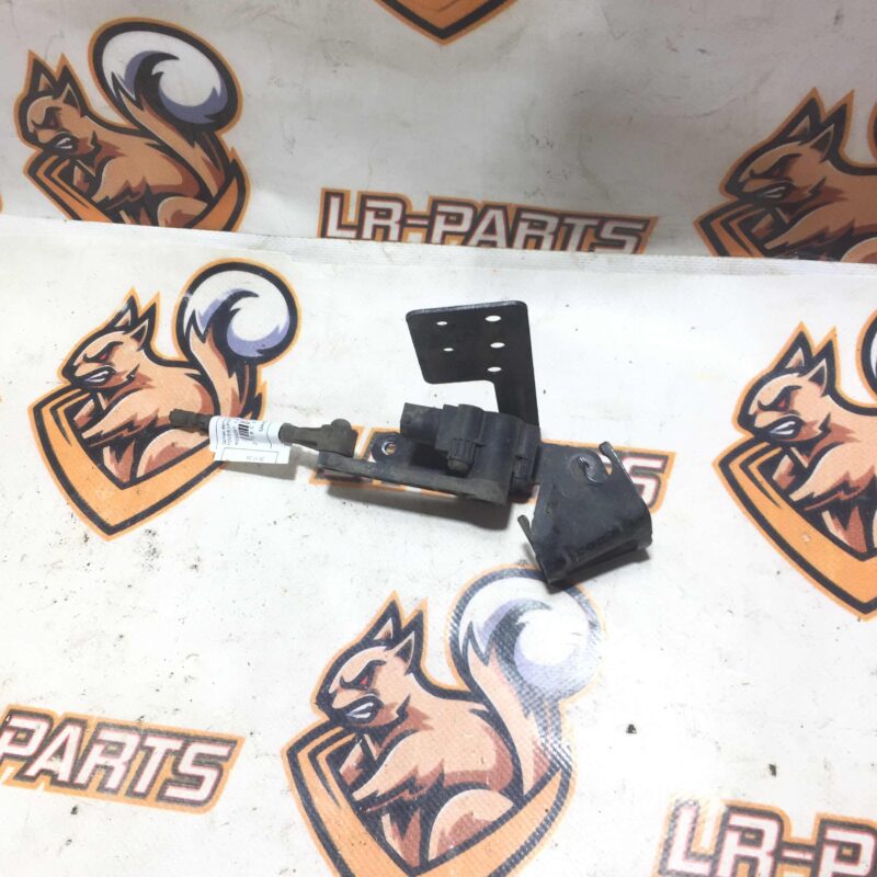 LR033257 Rear suspension height sensor Range Rover L405 (2013-2021) Used cost 50 € in stock 2 pcs.