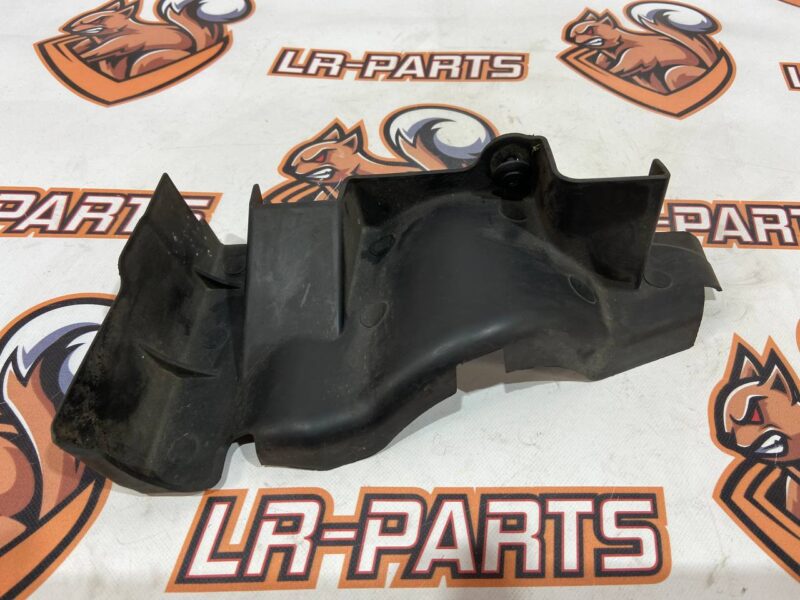 LR033400 Front bumper deflector left RANGE ROVER (L405) 2013- Used cost 10 € in stock 4 pcs.