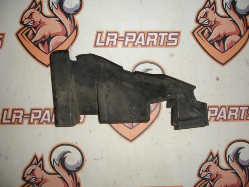 LR033400 Front bumper deflector left RANGE ROVER (L405) 2013- Used cost 10 € in stock 4 pcs.