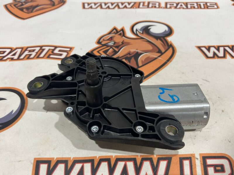 LR033420 rear wiper motor Range Rover L405 (2013-2021) Used cost 110 € in stock 4 pcs.