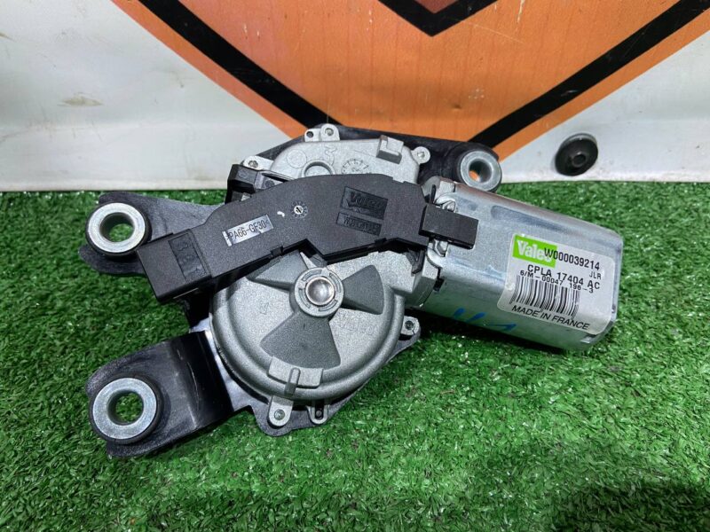 LR033420 rear wiper motor Range Rover L405 (2013-2021) Used cost 110 € in stock 4 pcs.
