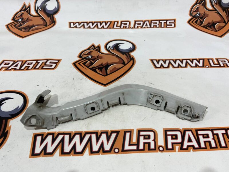 LR035105 Bracket for bumper left Range Rover Evoque L538 (2012-2018) Used cost 16 € in stock 3 pcs.