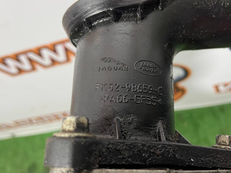 LR035450 Compressed Air Recirculation Valve Assy Range Rover L405 (2013-2021) Used cost 150 € in stock 7 pcs.
