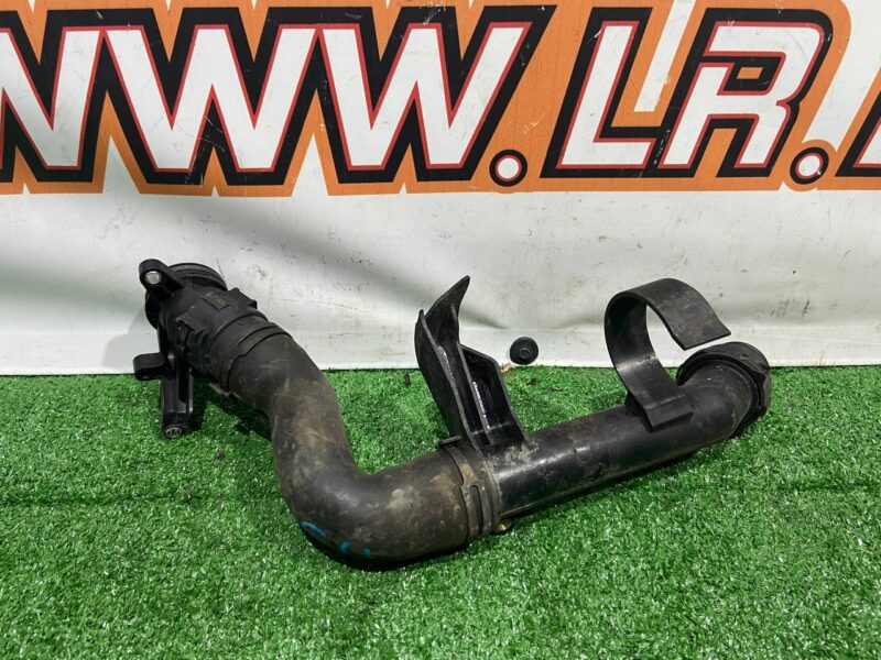 LR035627 Cooling pipe 3.0D Range Rover Sport L494 (2014-2022) Used - Image 12