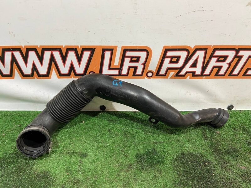 LR036466 Right pipe, Air filter - to turbocharger Range Rover Sport L494 (2014-2022) Used cost 40 € in stock 8 pcs.