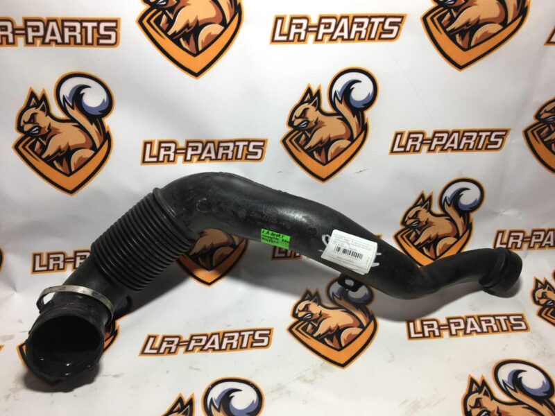 LR036466 Right pipe, Air filter - to turbocharger Range Rover Sport L494 (2014-2022) Used cost 40 € in stock 8 pcs.