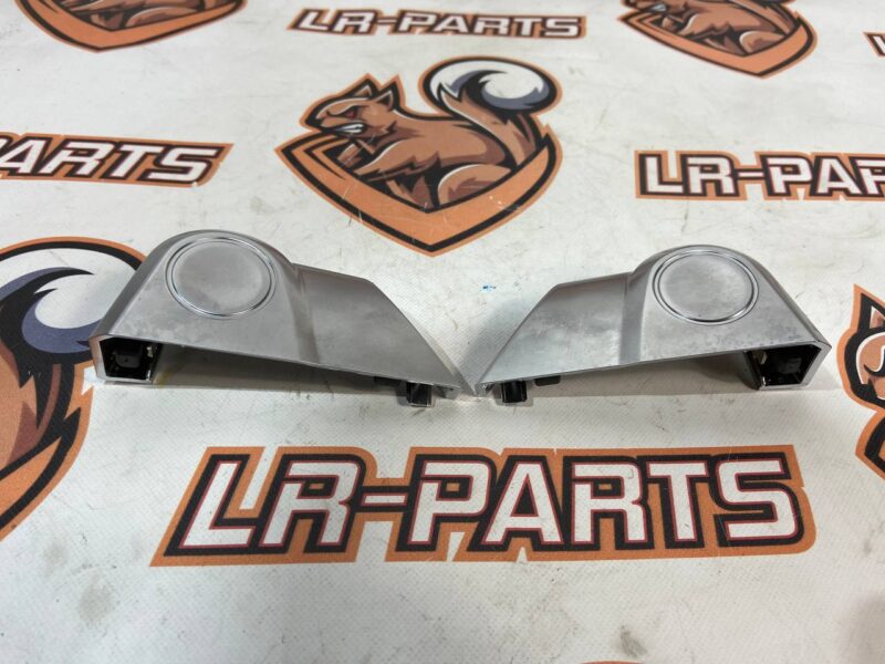 LR037416 Console left loop plug RANGE ROVER L405 13- Used cost 20 € in stock 4 pcs.
