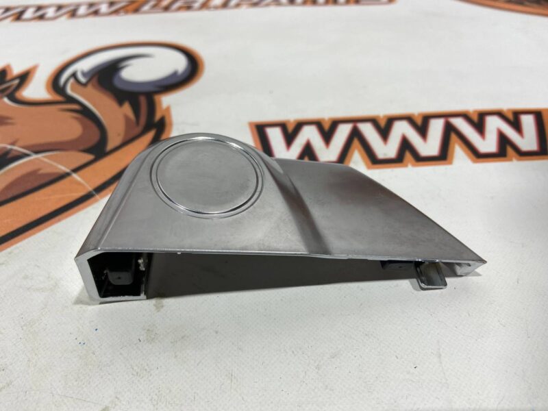 LR037417 RANGE ROVER L405 13 Console Loop Plug- Used cost 20 € in stock 2 pcs.