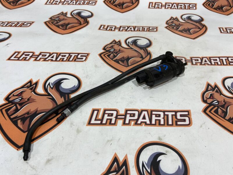 LR037592 Range Rover L405 headlight washer motor (2013-2021) Used cost 25 € in stock 8 pcs.