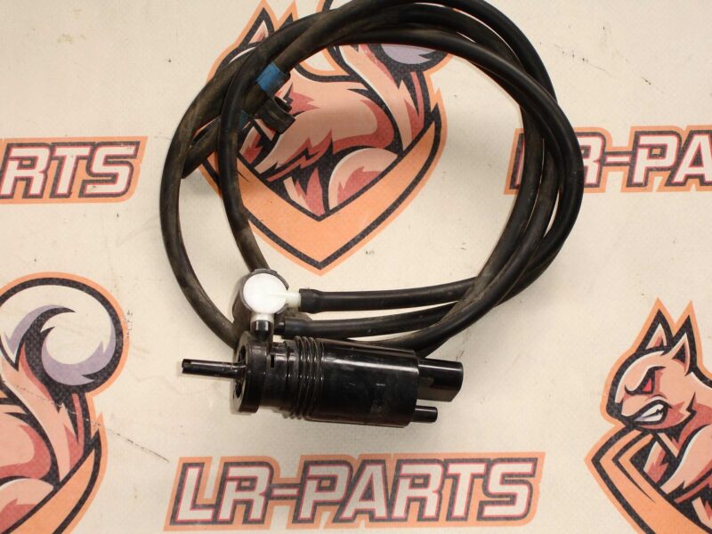 LR037592 Range Rover L405 headlight washer motor (2013-2021) Used cost 25 € in stock 8 pcs.