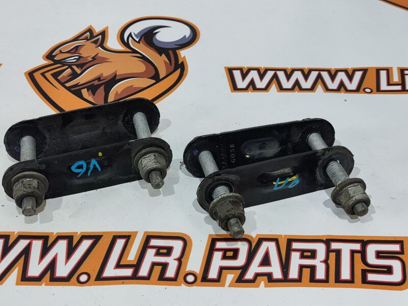 LR037691 Plate from arm to fist Range Rover L405 (2013-2021) Used cost 3 € in stock 2 pcs.