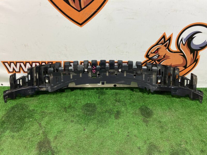 LR038730 Front Center Bumper Mounting Bracket Range Rover L405 Used cost 60 € in stock 5 pcs.