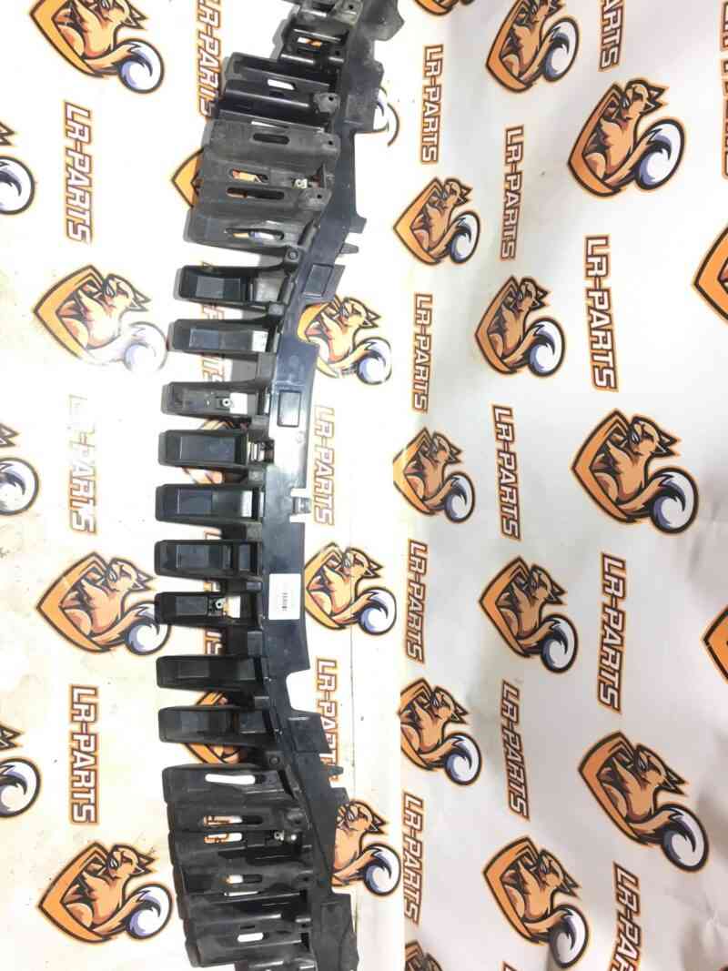 LR038730 Front Center Bumper Mounting Bracket Range Rover L405 Used cost 60 € in stock 5 pcs.