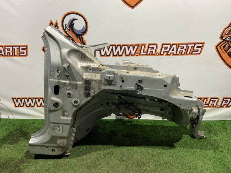 LR043047 Quarter car Front right Range Rover Evoque L538 (2012-2018) Used cost 500 € in stock 2 pcs.