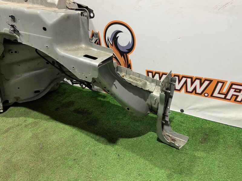 LR043047 Quarter car Front right Range Rover Evoque L538 (2012-2018) Used cost 500 € in stock 2 pcs.