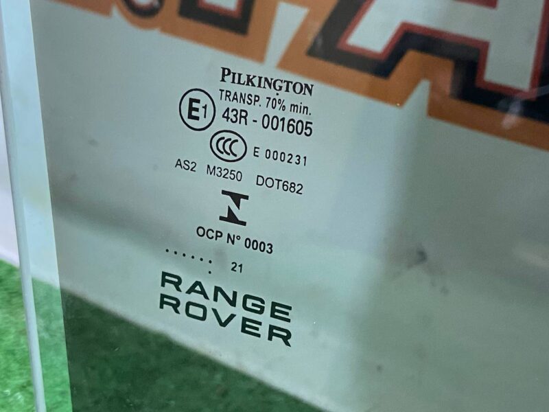 LR043951 Rear right door glass Range Rover Sport L494 (2014-2022) Used cost 100 € in stock 9 pcs.