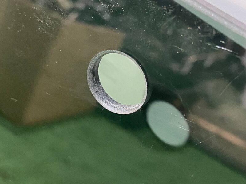 LR043954 Rear left door glass Range Rover Sport L494 (2014-2022) Used cost 85 € in stock 8 pcs.