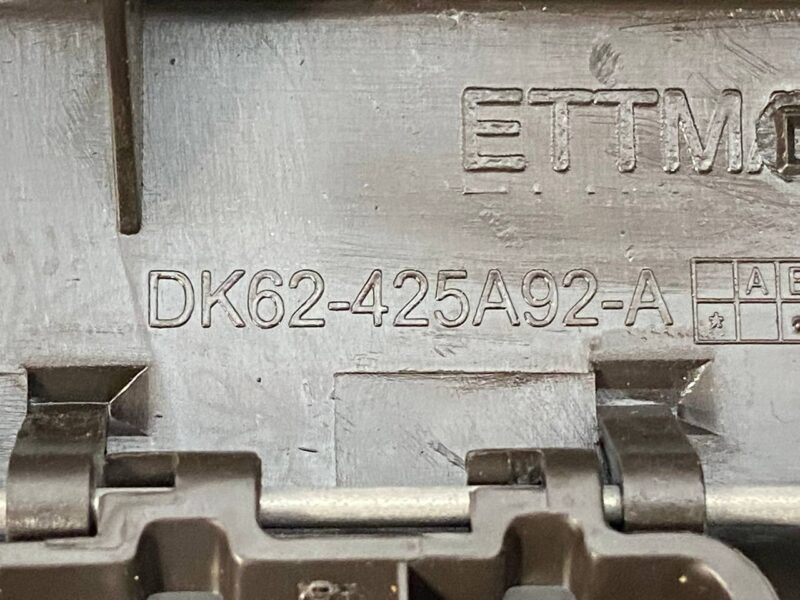 LR044743 Boot lid sill trim Range Rover Sport L494 (2014-2022) Used cost 40 € in stock 3 pcs.