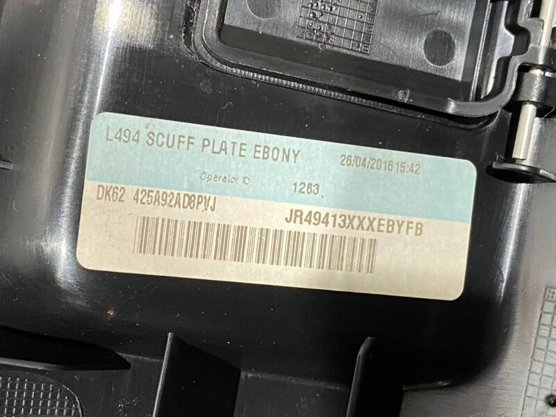 LR044743 Boot lid sill trim Range Rover Sport L494 (2014-2022) Used cost 40 € in stock 3 pcs.