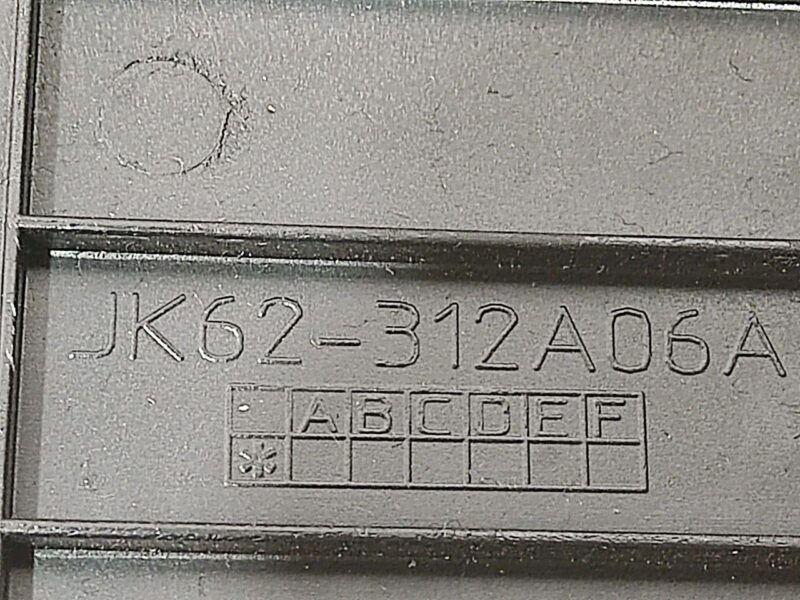 LR044814 Rear corner panel of the body RANGE ROVER SPORT L494 13- Used cost 25 € in stock 1 pcs.