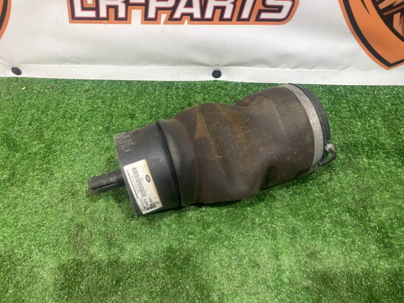 LR044853 Airbag rear right Range Rover Sport L494 (2014-2022) Used cost 140 € in stock 2 pcs.