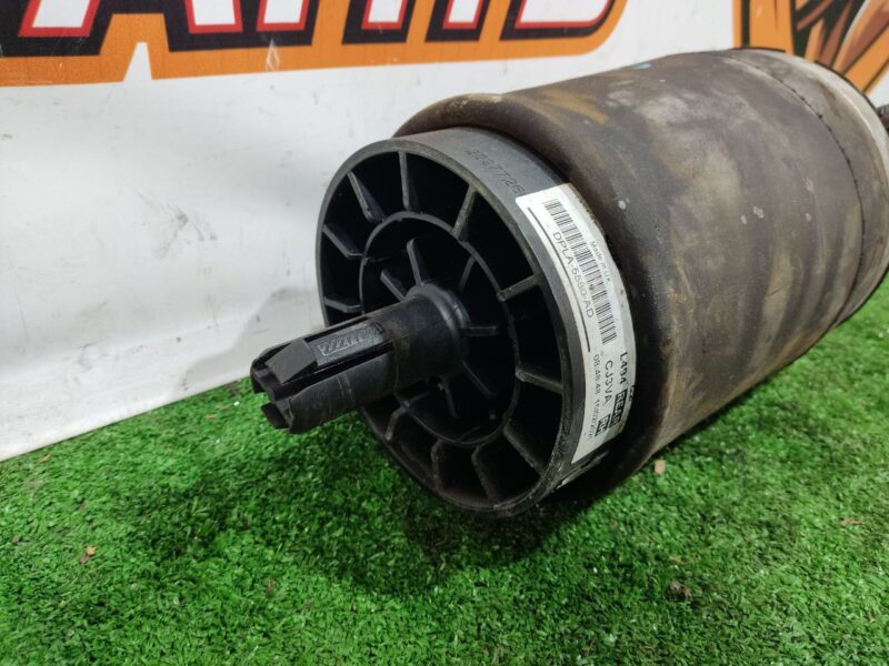 LR044853 Airbag rear right Range Rover Sport L494 (2014-2022) Used cost 140 € in stock 2 pcs.
