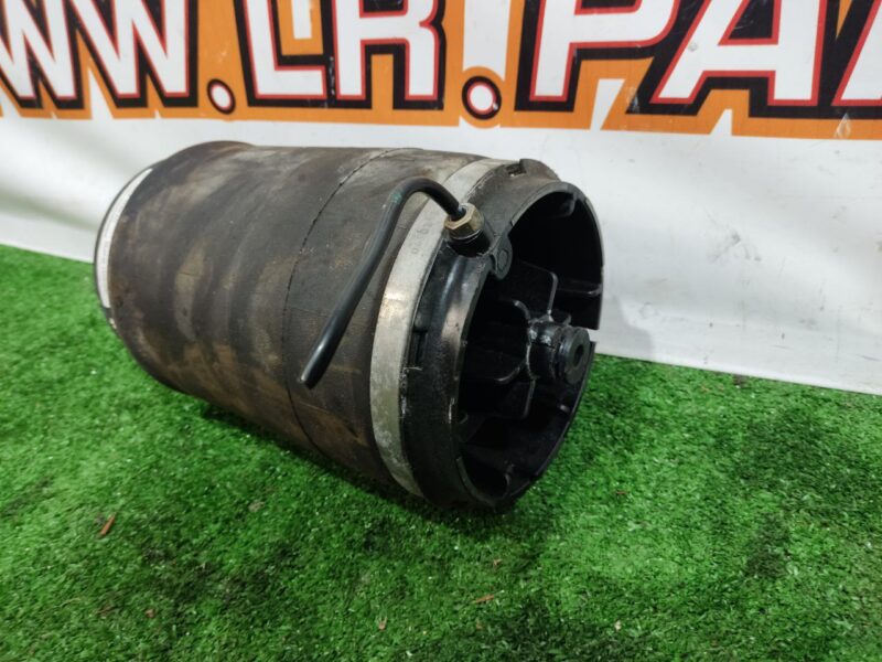 LR044853 Airbag rear right Range Rover Sport L494 (2014-2022) Used cost 140 € in stock 2 pcs.