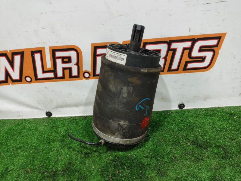 LR044853 Airbag rear right Range Rover Sport L494 (2014-2022) Used cost 140 € in stock 2 pcs.