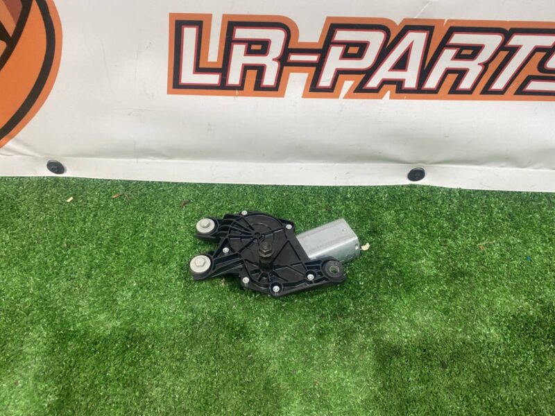 LR044884 wiper motor Range Rover Sport L494 Used cost 65 € in stock 6 pcs.