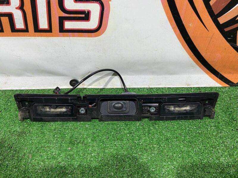 LR045165 Trunk opening button RANGE ROVER SPORT (L494) 2013- Used cost 30 € in stock 1 pcs.