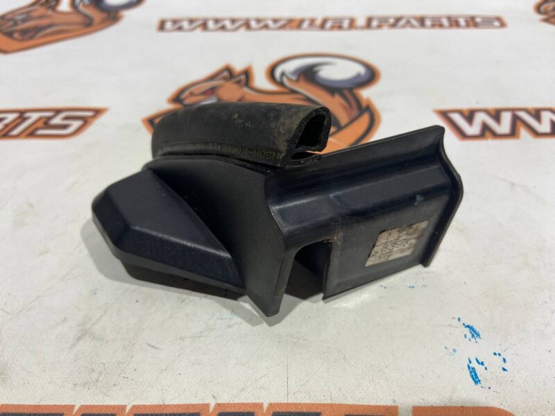 LR045220 Insulator front outer lining pillar right Range Rover Sport L494 (2014-2022) Used - Image 14