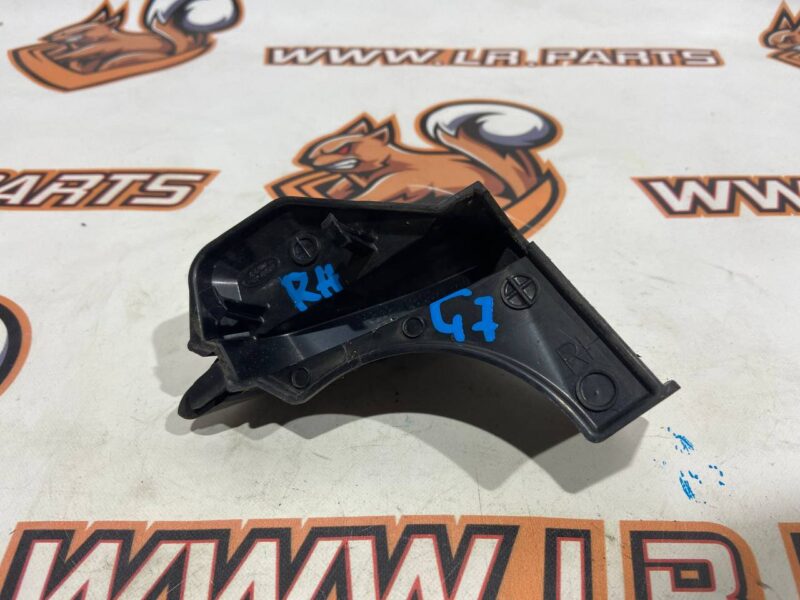 LR045220 Insulator front outer lining pillar right Range Rover Sport L494 (2014-2022) Used - Image 15