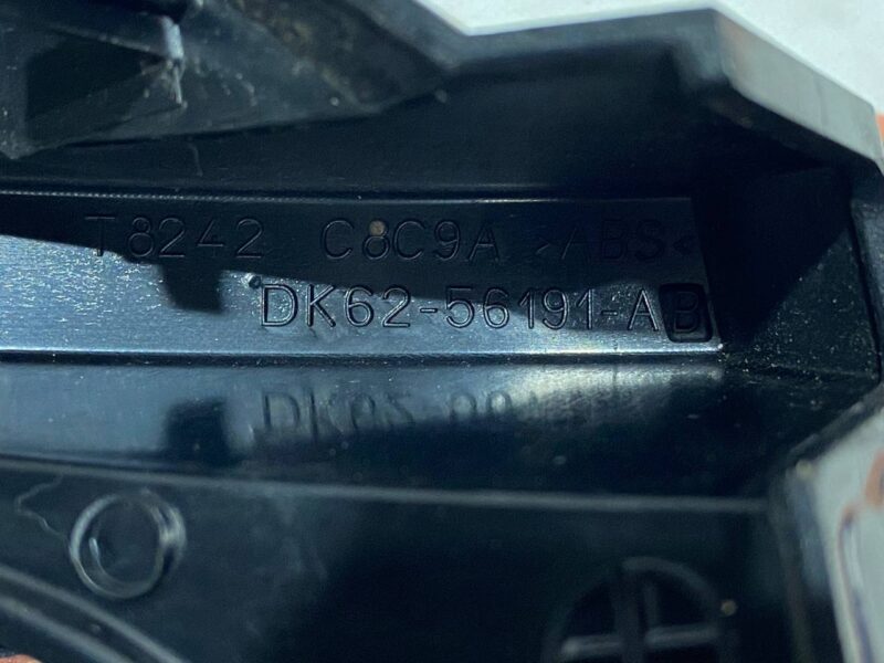 LR045220 Insulator front outer lining pillar right Range Rover Sport L494 (2014-2022) Used - Image 19