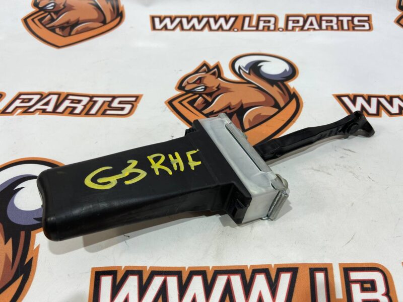 LR045540 Door limiter in front of Range Rover Sport L494 (2014-2022) Used - Image 14